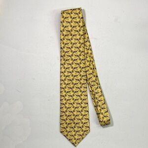 Men's Yellow Patterned Tie - Classic Gold-Tone Motif